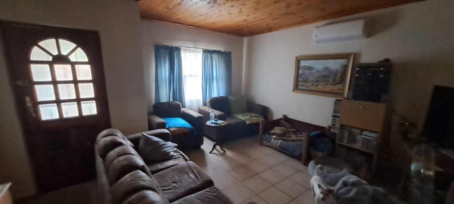 5 Bedroom Property for Sale in Aurora Western Cape